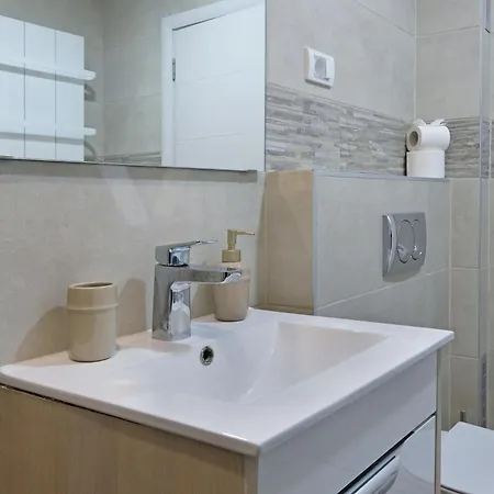 New Roses Apartment